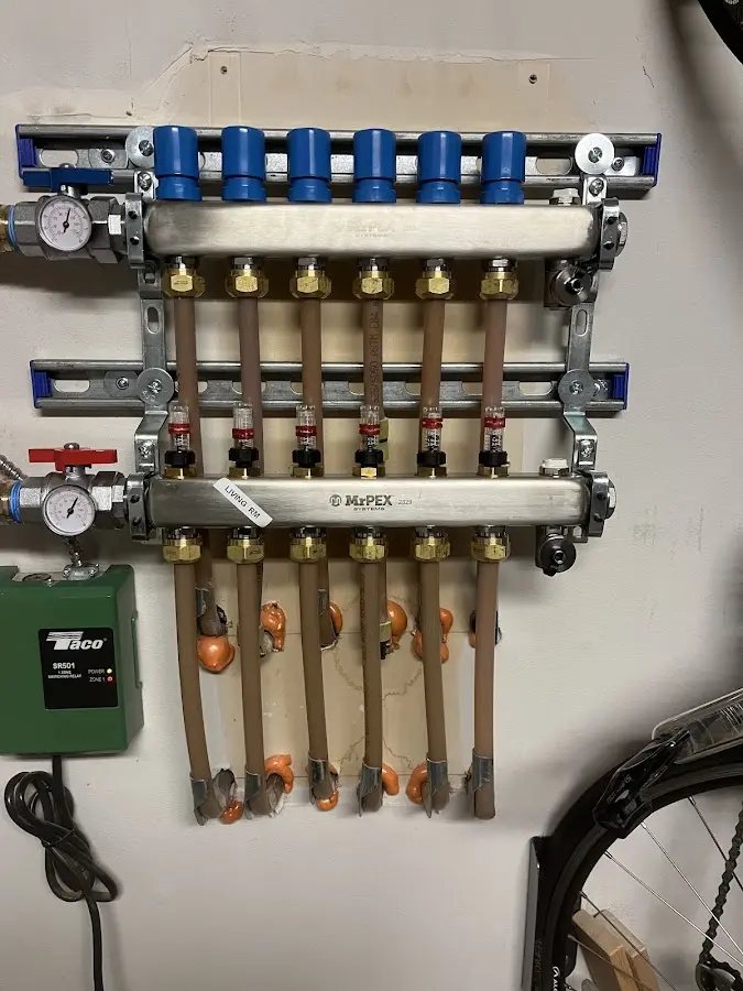 Plumber performing Leak Detection at a residential property in Arcadia